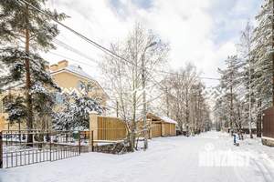 Дом 340м², 3-этажный, участок 16 сот.  