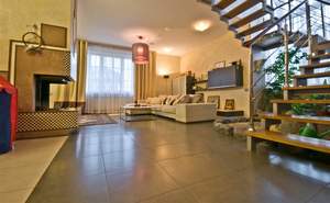 Дом 326м², 4-этажный, участок 12 сот.  