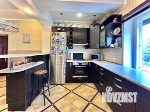 Дом 180м², 2-этажный, участок 12 сот.  