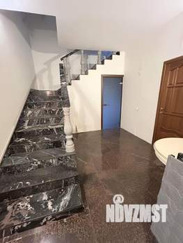 Таунхаус 241м², 3-этажный, участок 13 сот.  