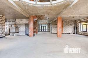 Дом 600м&sup2;, 3-этажный, участок 16 сот.  