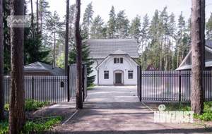 Дом 317м², 2-этажный, участок 15 сот.  