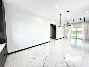 Коттедж 181м², 2-этажный, участок 10 сот.  