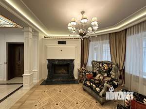 Дом 680м², 3-этажный, участок 20 сот.  