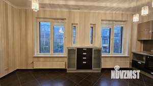 Таунхаус 193м², 3-этажный, участок 1 сот.  