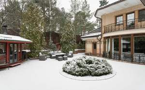 Дом 304м&sup2;, 2-этажный, участок 14 сот.  