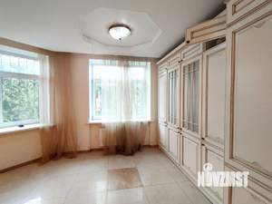 Таунхаус 280м², 3-этажный, участок 3 сот.  