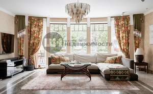 Дом 304м&sup2;, 2-этажный, участок 14 сот.  