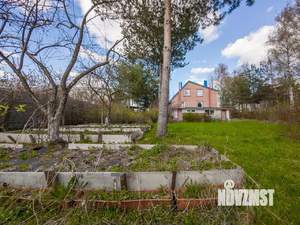 Дом 249м², 3-этажный, участок 16 сот.  