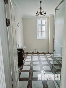 Коттедж 275м², 2-этажный, участок 11 сот.  