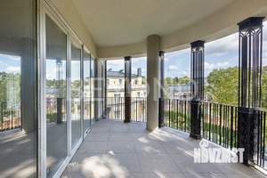 Дом 1112м&sup2;, 4-этажный, участок 1 сот.  