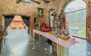 Дом 350м², 2-этажный, участок 270 сот.  