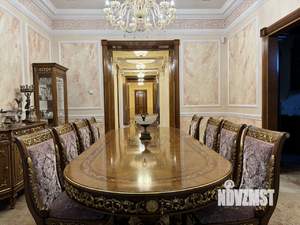 Дом 800м&sup2;, 2-этажный, участок 20 сот.  