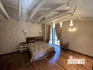 Дом 190м², 2-этажный, участок 15 сот.  