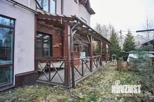 Таунхаус 1500м², 2-этажный, участок 15 сот.  