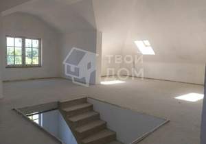 Дом 300м², 3-этажный, участок 16 сот.  