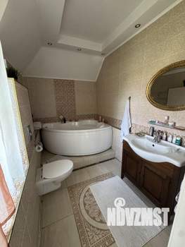 Дом 350м², 2-этажный, участок 40 сот.  