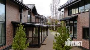 Дом 456м&sup2;, 2-этажный, участок 7 сот.  