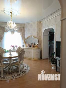Дом 245м², 2-этажный, участок 19 сот.  