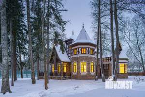 Дом 404м², 3-этажный, участок 46 сот.  