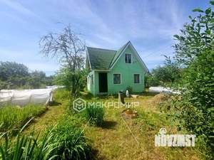 Дом 30м², 2-этажный, участок 8 сот.  