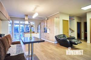 Таунхаус 1500м², 2-этажный, участок 15 сот.  