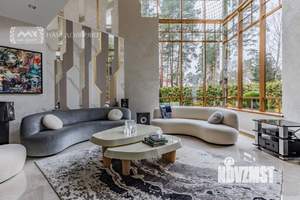 Дом 410м², 2-этажный, участок 18 сот.  