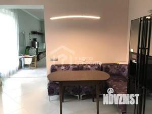 Дом 260м², 2-этажный, участок 14 сот.  