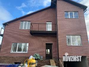 Дом 340м², 2-этажный, участок 10 сот.  