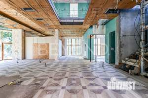 Дом 1278м², 3-этажный, участок 13 сот.  