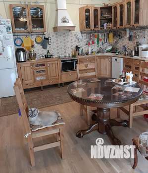 Дом 279м², 2-этажный, участок 20 сот.  