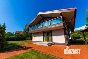 Дом 470м², 3-этажный, участок 9 сот.  