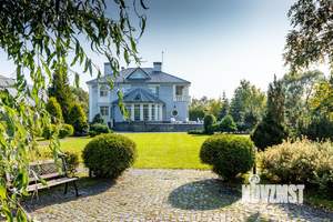 Дом 575м², 2-этажный, участок 49 сот.  