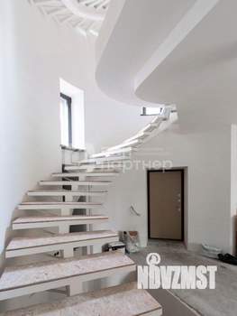 Таунхаус 246м², 3-этажный, участок 2 сот.  