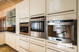 Дом 500м², 3-этажный, участок 25 сот.  