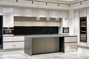 Таунхаус 358м&sup2;, 3-этажный, участок 300 сот.  