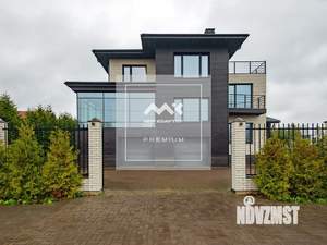 Дом 522м², 3-этажный, участок 24 сот.  