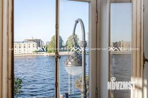 Таунхаус 465м², 3-этажный, участок 1 сот.  
