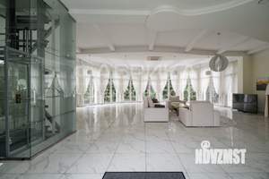 Дом 561м², 3-этажный, участок 15 сот.  