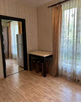 Дом 720м², 3-этажный, участок 12 сот.  