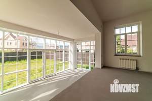 Коттедж 670м², 2-этажный, участок 12 сот.  