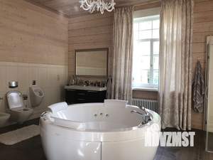 Коттедж 503м², 2-этажный, участок 25 сот.  