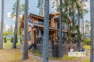 Дом 294м², 2-этажный, участок 15 сот.  