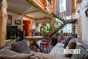 Дом 180м², 2-этажный, участок 16 сот.  