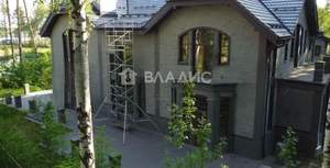 Дом 550м², 2-этажный, участок 42 сот.  