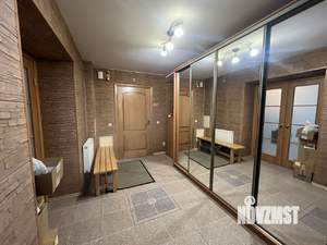 Коттедж 296м², 3-этажный, участок 12 сот.  