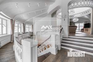 Коттедж 700м², 2-этажный, участок 50 сот.  