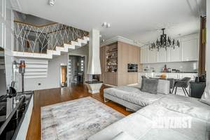 Таунхаус 190м², 3-этажный, участок 1 сот.  