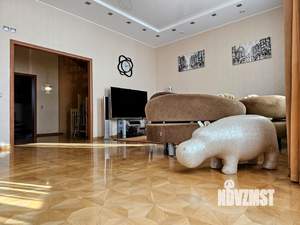 Таунхаус 246м², 4-этажный, участок 3 сот.  