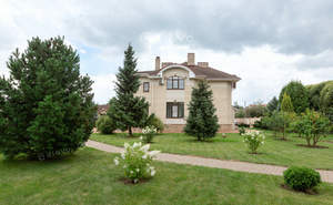 Дом 580м², 2-этажный, участок 30 сот.  